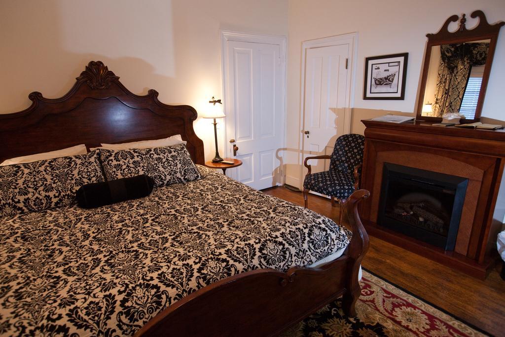 Inn On Poplar Hill Orange Exterior foto